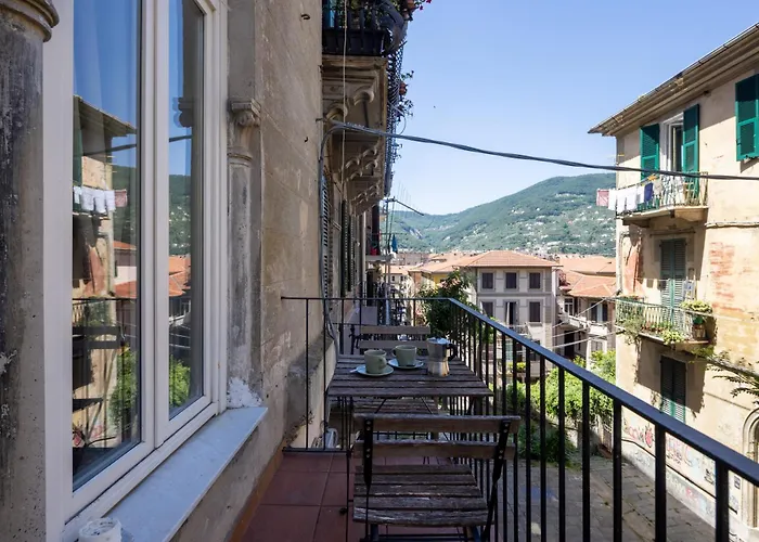 Apartment C_44 - Be On The Old Steps Between Station And Centre / Scalinata Cernaia *